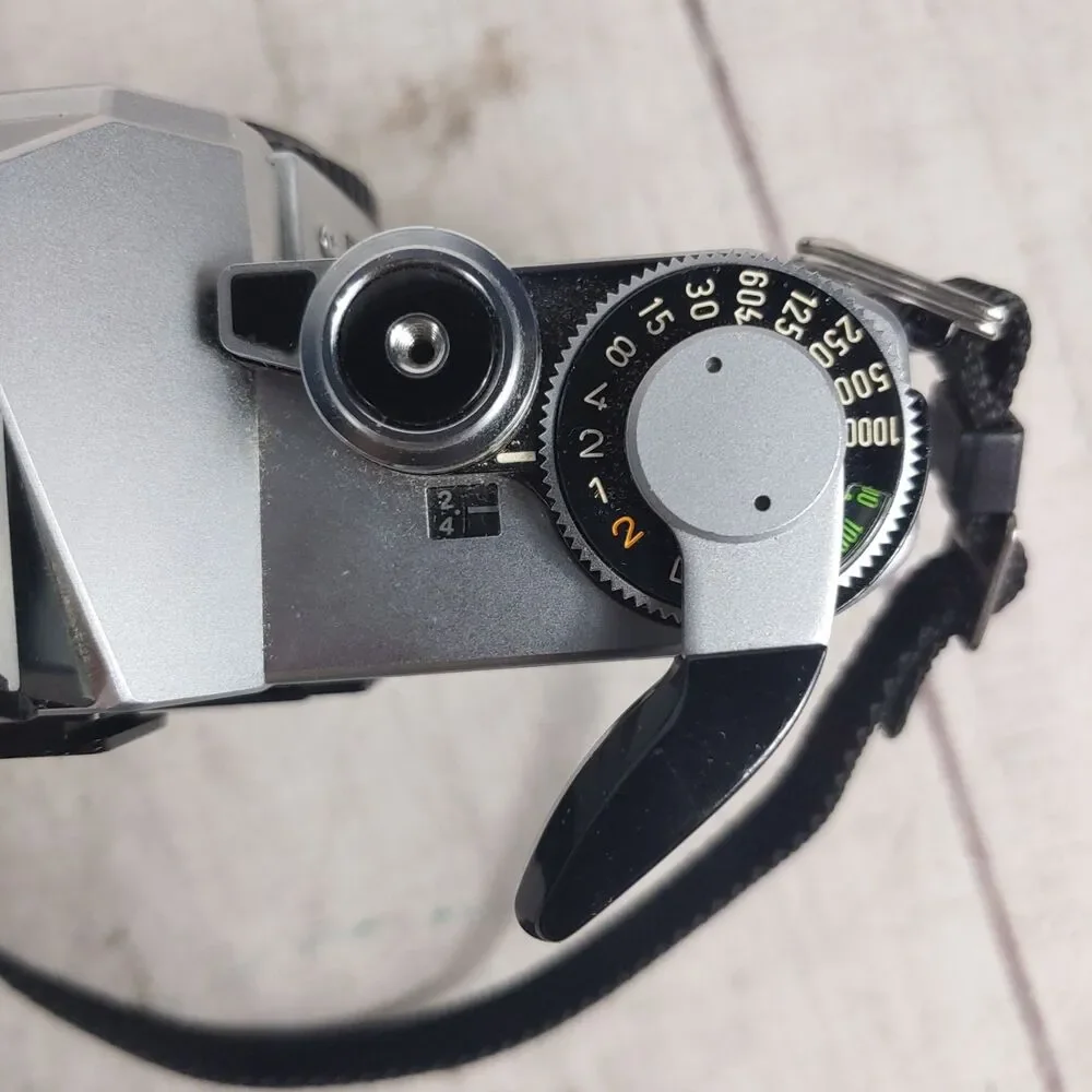 NEW BATTERY - Canon AE-1 Program 35mm SLR Film Camera BODY ONLY Silver - TESTED